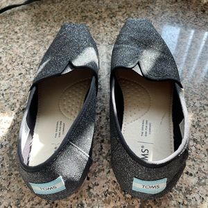 TOM’s Black shoes Glittery, Clean